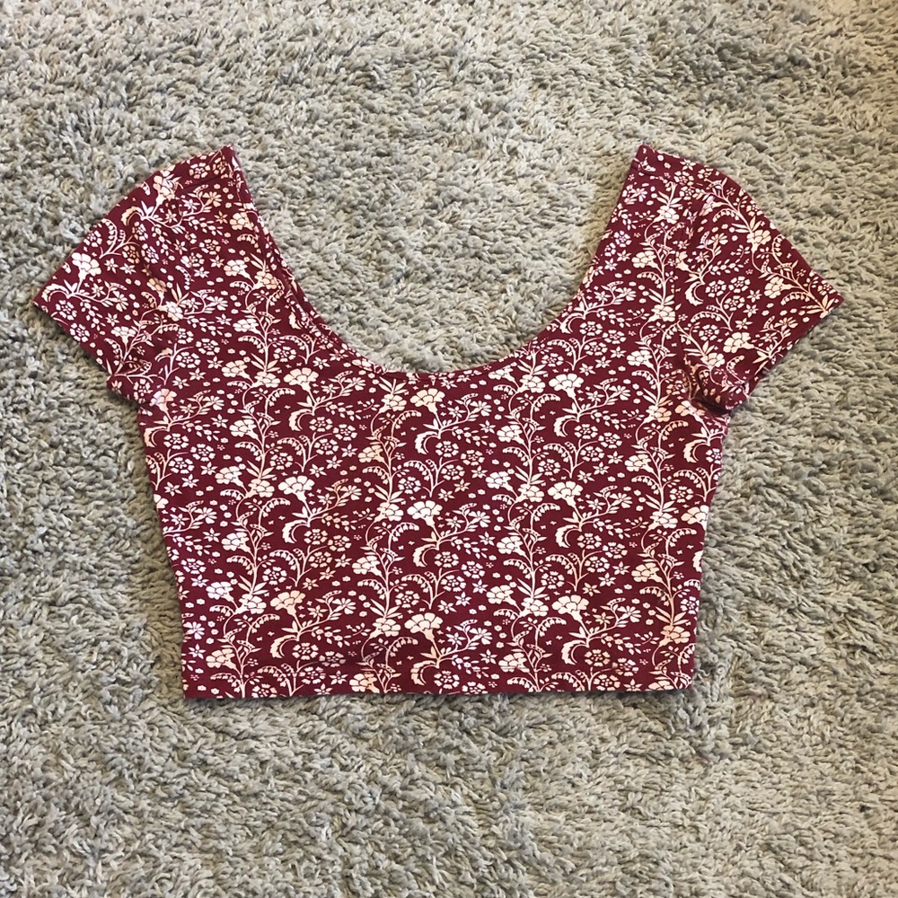 Bundle of 6 Crop tops - Floral and Patterned - Picture 3 of 7